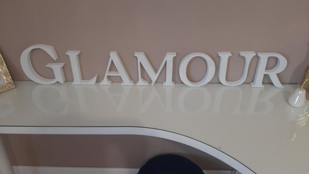 Glamour Apartman Gyula Exterior foto