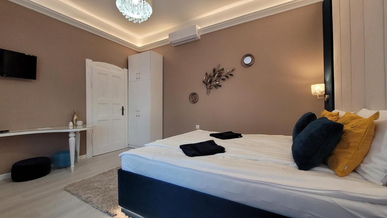 Glamour Apartman Gyula Exterior foto